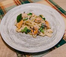 Тальятелле с лососем в сливочном соусе