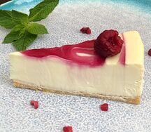 Чизкейк с клубникой