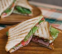 Сэндвич с ветчиной