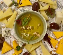 Ассорти европейских сыров