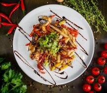 Теплый салат Тайский с говядиной