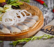 Сельдь с молодым картофелем