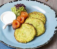 Оладьи из кабачков с семгой