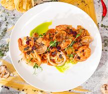 Феттуччине с морепродуктами