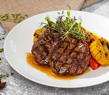 Стейк-салат с овощами