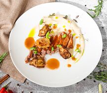 Утиная грудка с кофейным соусом