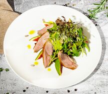 Нежная утиная грудка с соусом из манго