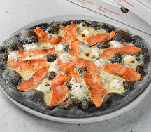 Пицца Аль Сальмоне 28 см, на тонком тесте