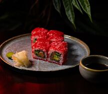 Ролл Калифорния с лососем