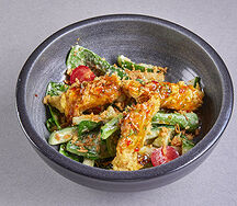 Салат с рыбой и битыми огурцами