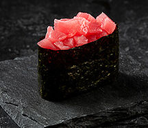 Ролл Магуро Карай