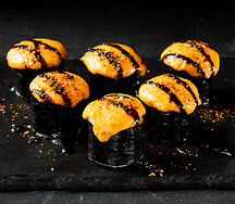 Запеченный ролл с угрем и курицей