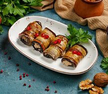 Рулетики из баклажанов с ореховой начинкой