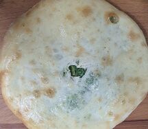 Осетинский пирог картофель-зелень