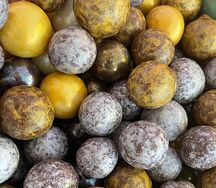 Фундук в шоколадной глазури