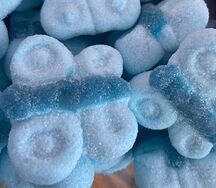 Бабочки голубые