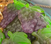 Винoград гигантский