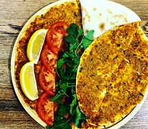 Лахмаджун с сыром