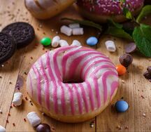 Донат малина