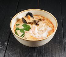 Том Ям с морепродуктами