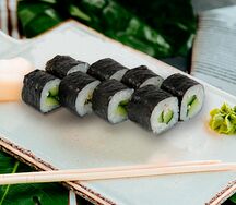 Хосомаки огурец