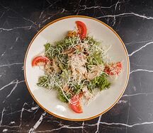 Салат с грибами и беконом