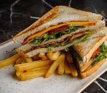 Клаб-сэндвич с ветчиной