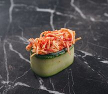 Гункан с крабом