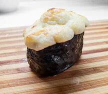 Гункан запеченный с крабом