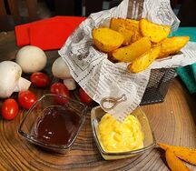 Картофельные дольки во фритюре