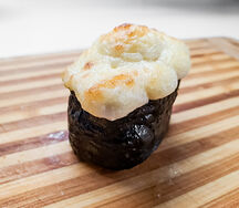 Гункан запеченный с мидиями