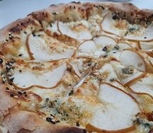 Пицца с грушей