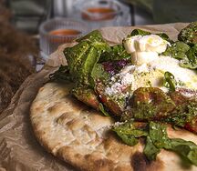 Буррата на фокачче