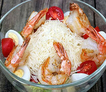 Салат Цезарь с креветками