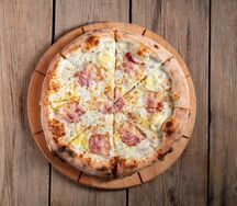 Пицца Карбонара итальянская