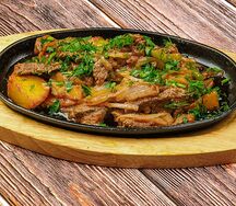 Жаркое по-домашнему с говядиной