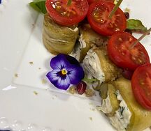 Баклажановые рулетики