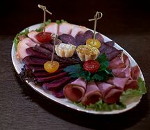 Ассорти мясное