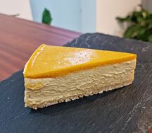 Чизкейк карамельный с облепихой