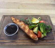 Стейк из семги гриль с овощами