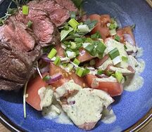 Стейк-салат с говядиной