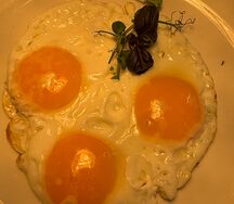 Яичница глазунья