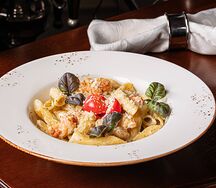 Пенне с креветками