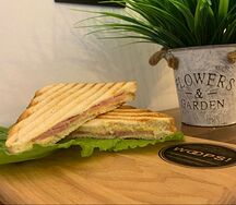 Сэндвич ветчина и сыр