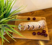 Штрудель с вишней