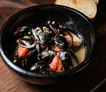 Мидии в сливочном соусе