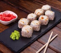 Ролл Запеченый с курицей и огурцом