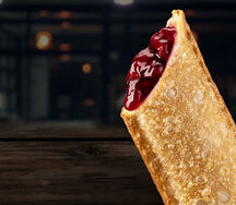 Пирожок с вишней