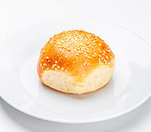 Булочка с кунжутом