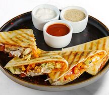 Кесадилья с курицей